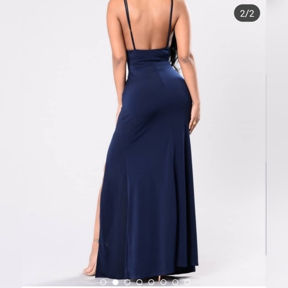 Formal dress - Picture 2 of 3